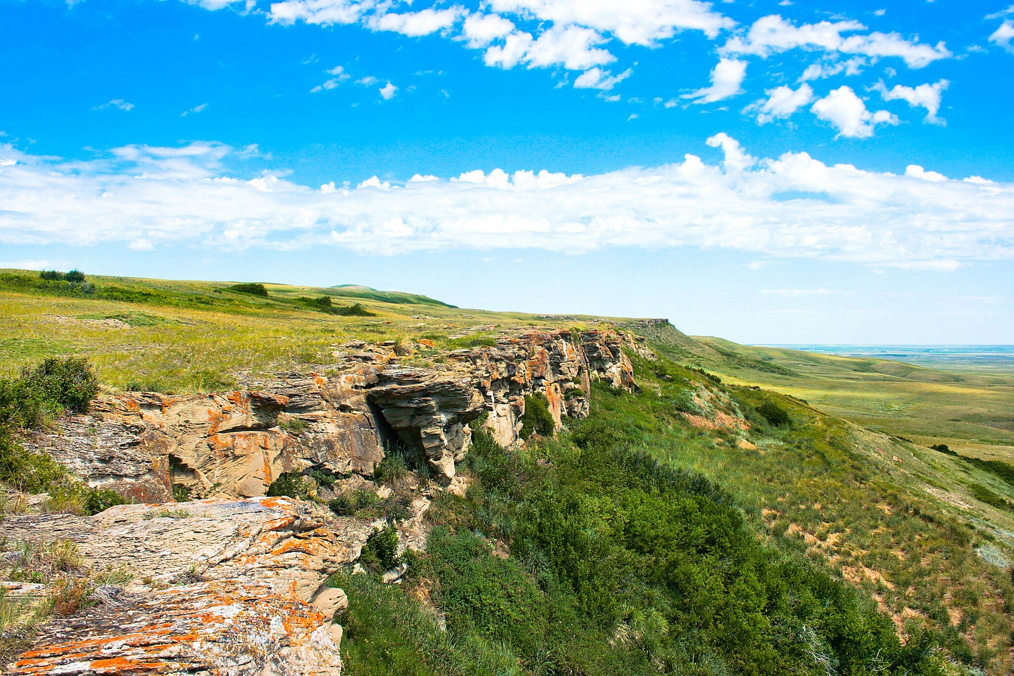 Canadian Prairie at Head-Smashed-In Buffalo Jump world heritage site in Southern Alberta, Canada; Shutterstock ID 97797887; full: 65050; gl: 65050; netsuite: poi; your: Barbara Di Castro