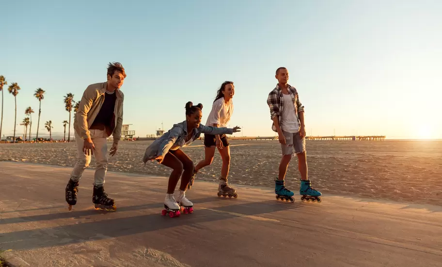 Get your skates on in the LA neighborhood of Venice Beach © LeoPatrizi / Getty Images
