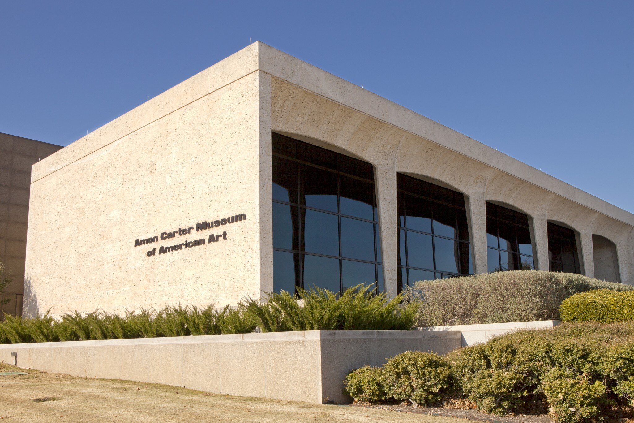 Ft Worth, Texas, USA - January 6, 2015: The Amon Carter Museum of American Art is located in the cultural district of Fort Worth, Texas. The museum devoted to American art and possesses one of the premier collections of American photography in the...
