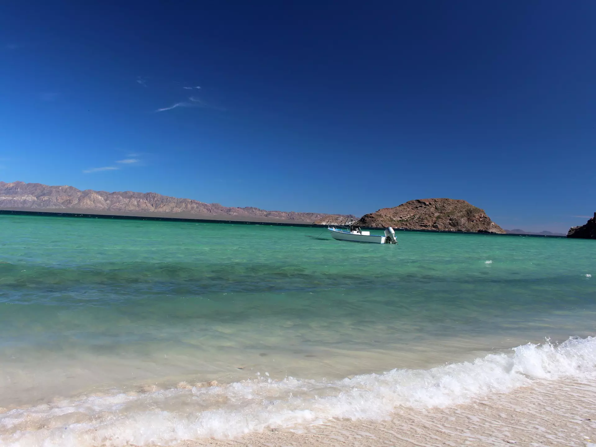 The beach of Bahía Concepción, Baja California Sur.