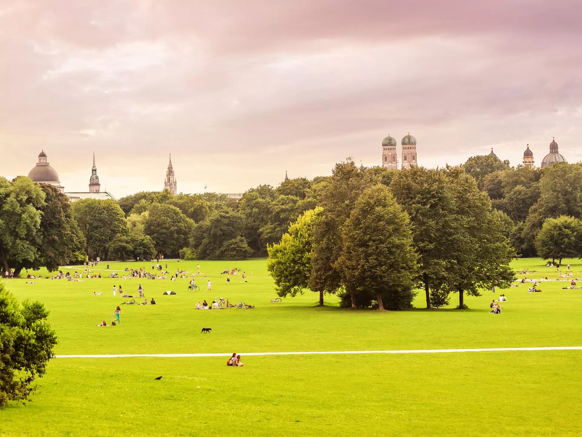 Get to know Munich through its individual neighborhoods © frantic00 / Shutterstock