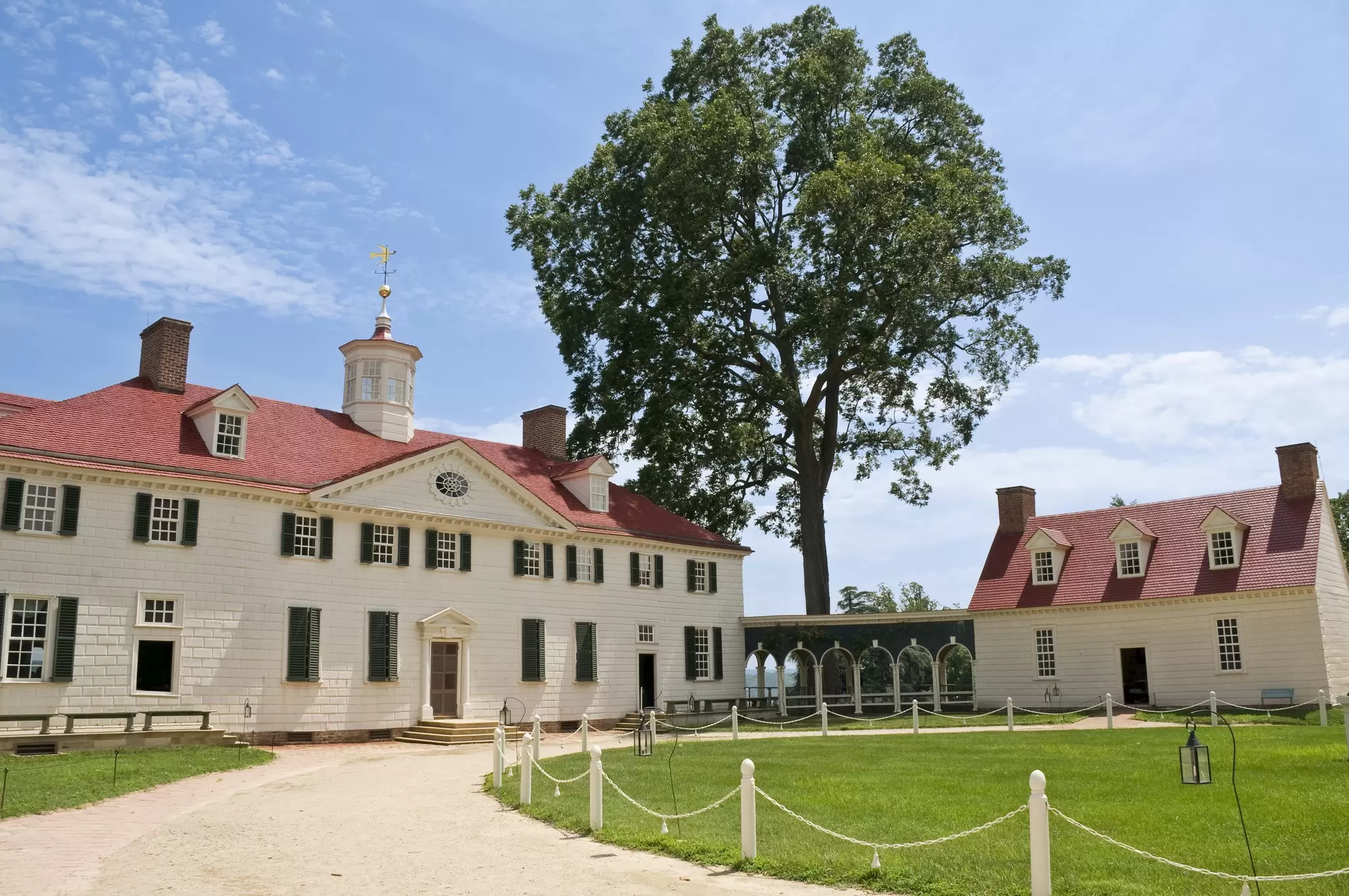 Exterior of George Washington's home, Mount Vernon