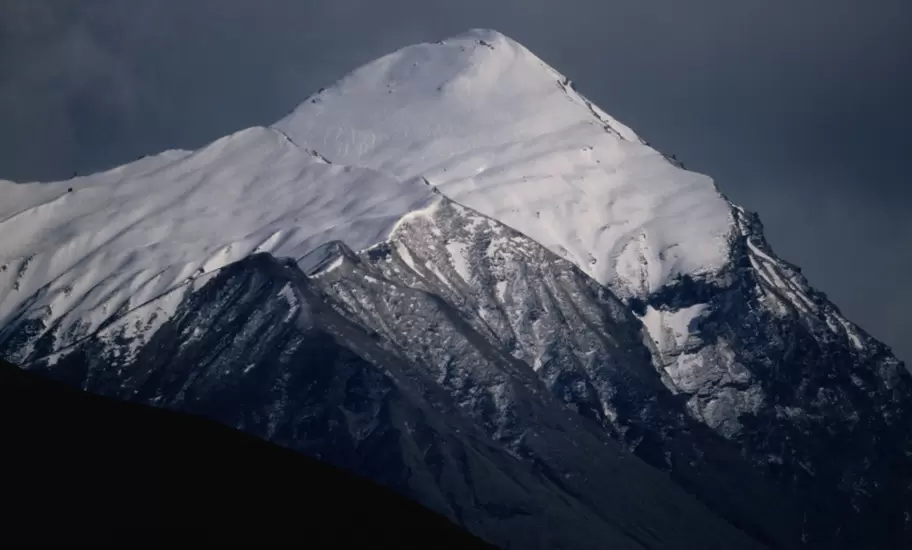 New Zealand's 'Matterhorn', Mt Aspiring (3033m).