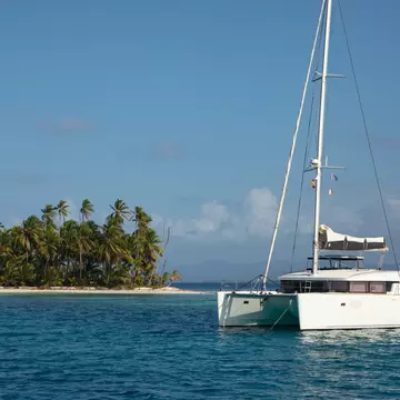 The San Blas Islands in Panama. Cris Young/Shutterstock