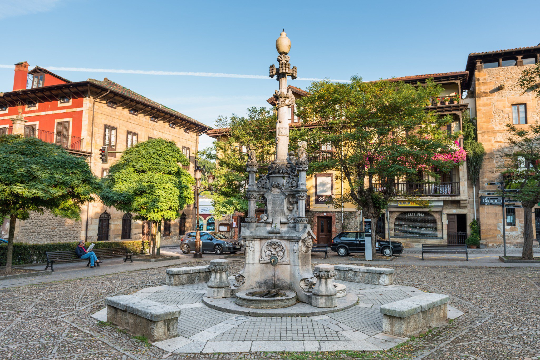 September 24, 2015: The Fountain Tres Cantons.