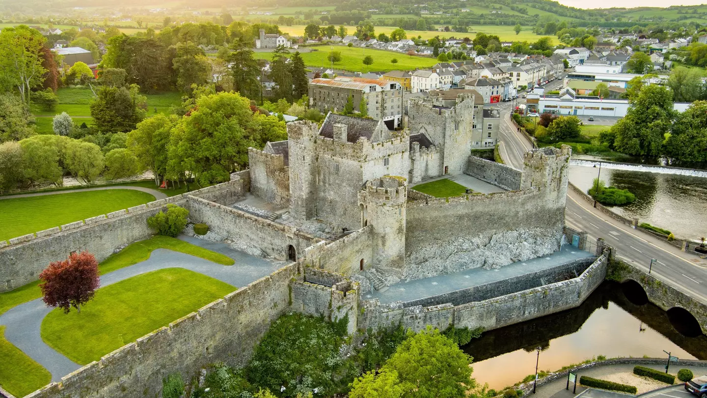 Cahir Castle, one of Ireland's most prominent and best-preserved medieval castles, situated on a rocky island on the River Suir, county Tipperary, Ireland.