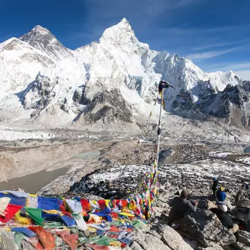 Kala Pathar viewpoint near Gorak Shep  ©Daniel Prudek/Shutterstock