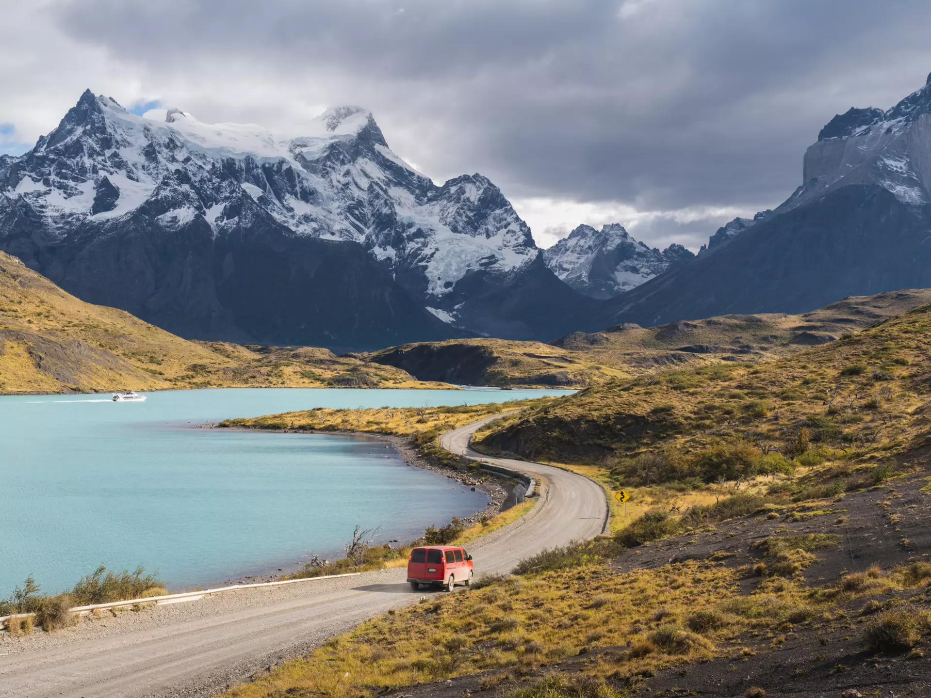 From the most iconic long-distance routes to round-trip drives that can be done in a day, these are the best road trips in Patagonia © Marco Bottigelli / Getty Images
