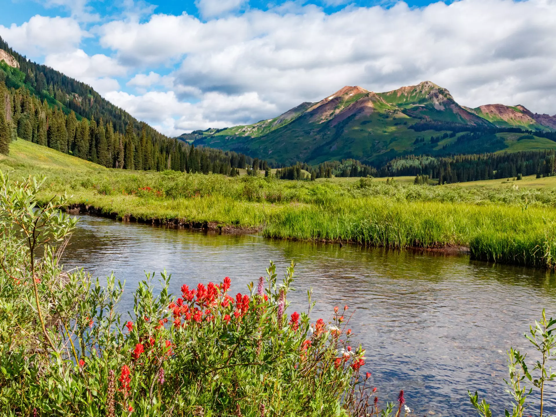 The Slate River near Crested Butte, Colorado. Quattrophotography/Shutterstock
