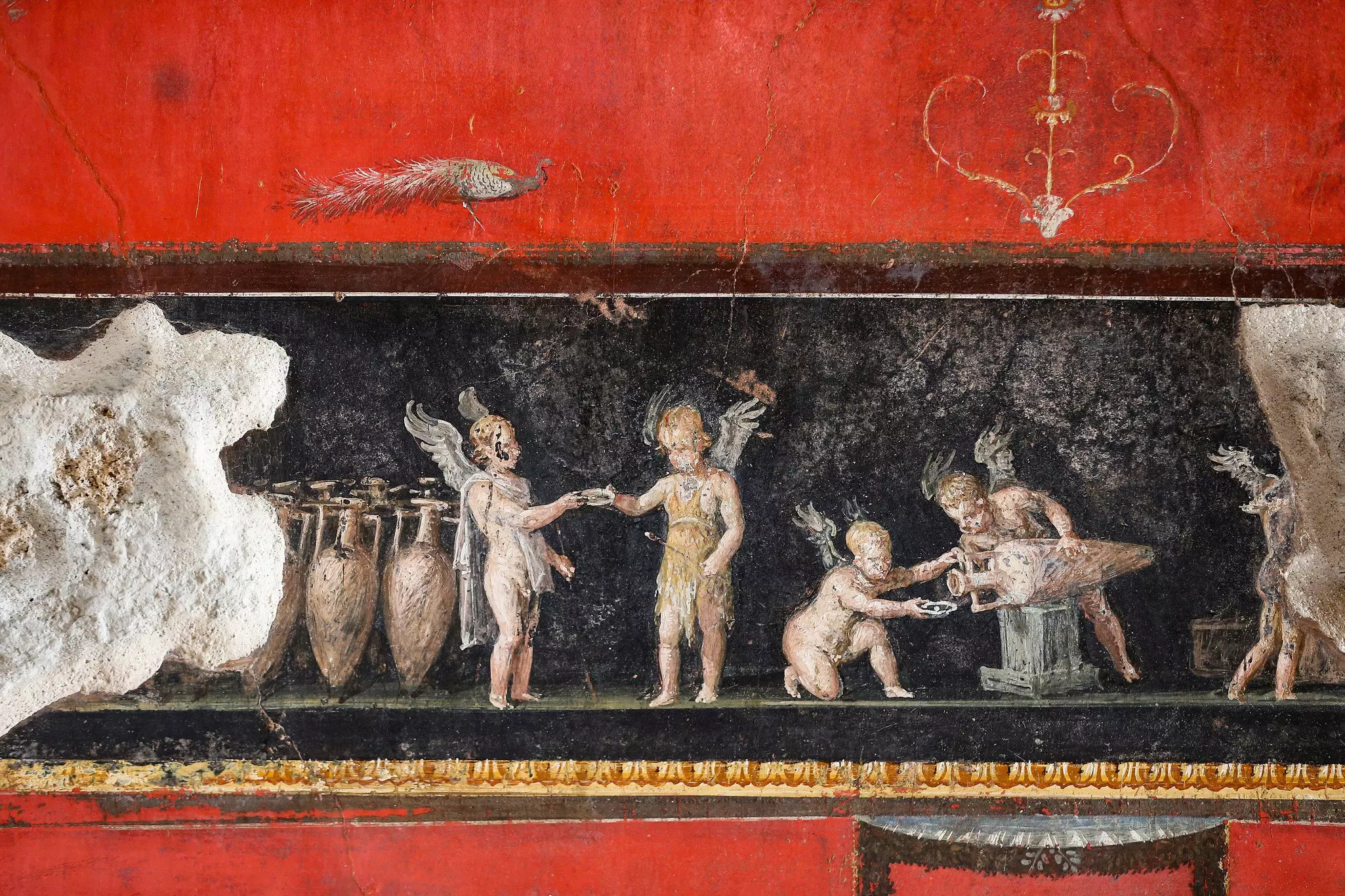 Frescoes in the Cupid Rooms © Marco Cantile/LightRocket/Getty Images