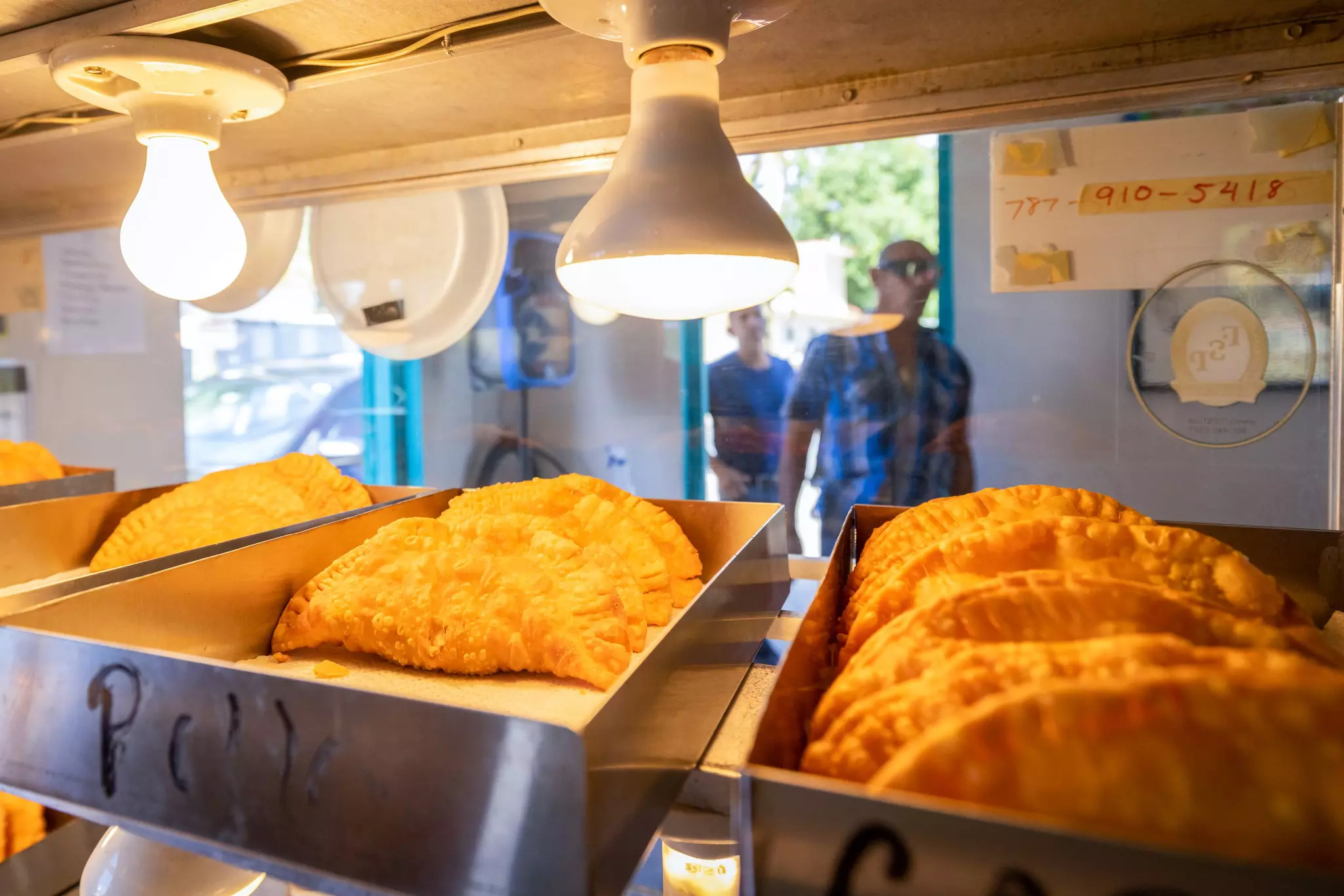 The most ubiquitous <em>fritura</em> is the <em>empanadilla</em> or <em>pastelillo</em>, crescent-shaped turnovers made from wheat flour © Alejandro Granadillo / Lonely Planet