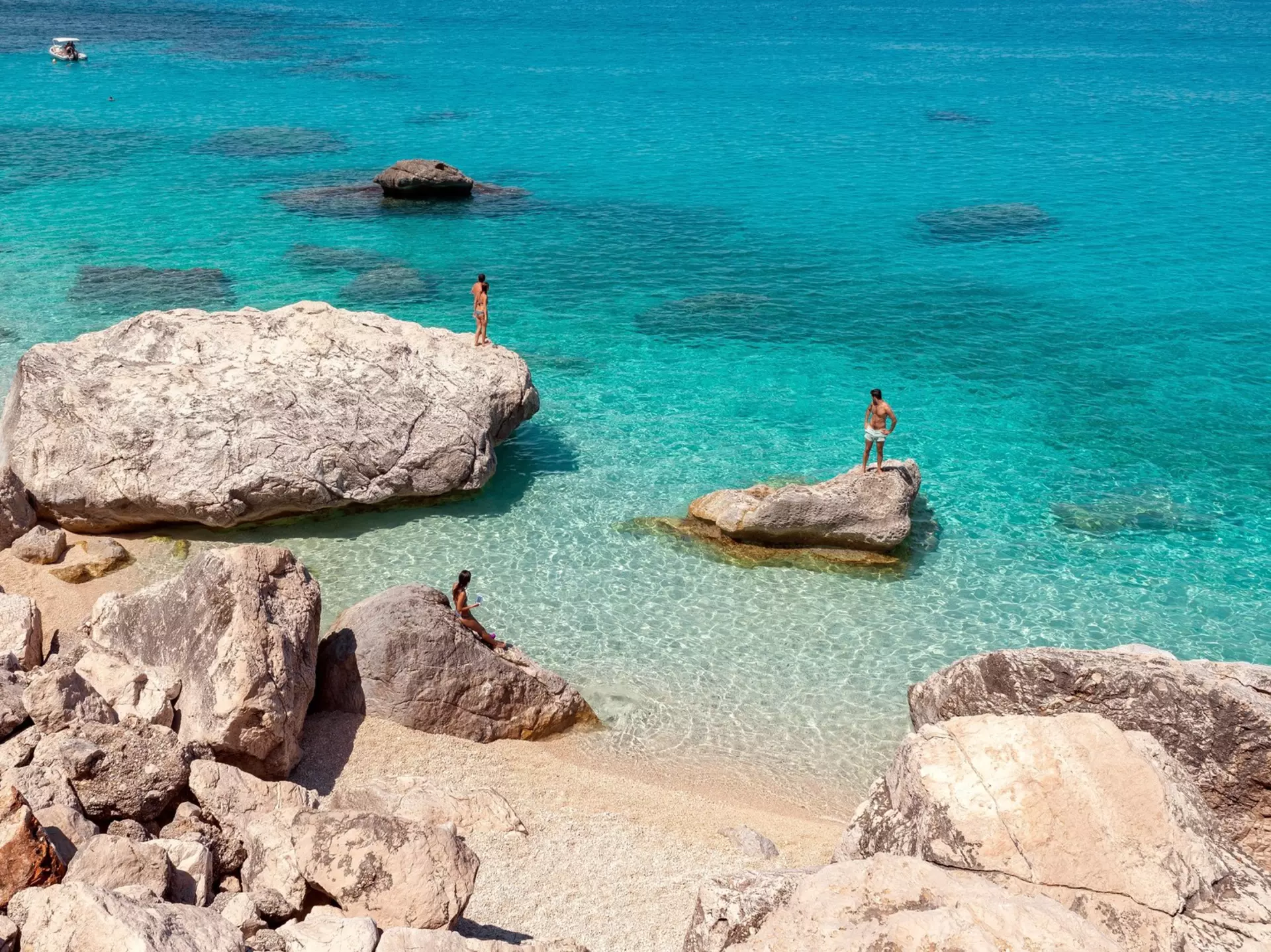 An idyllic slice of beach in Sardinia. Alessio Orru/Shutterstock