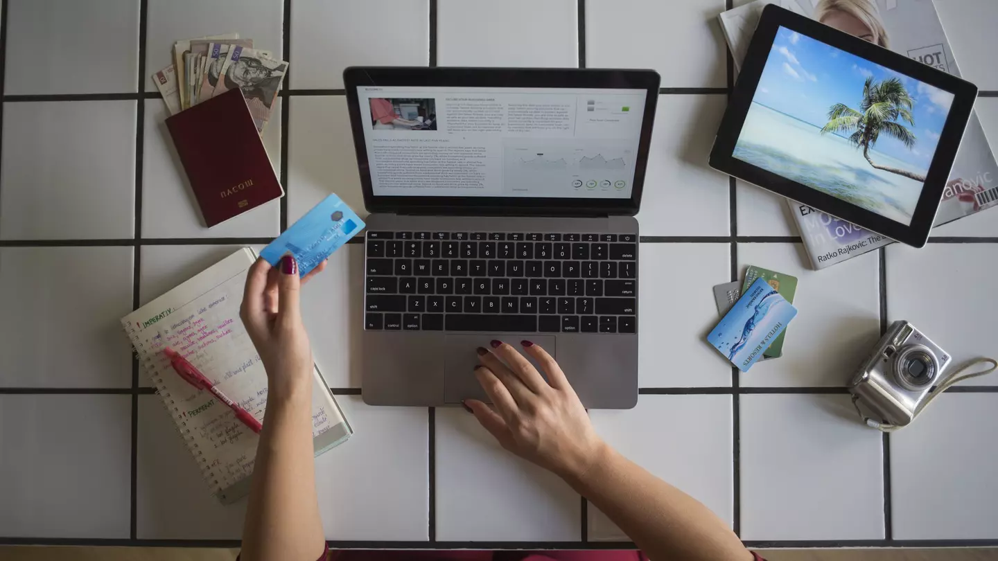 It may not be the 'coolest' way to travel, but planning out a trip in advance can be good fun, and save you money. Westend61 / Getty Images