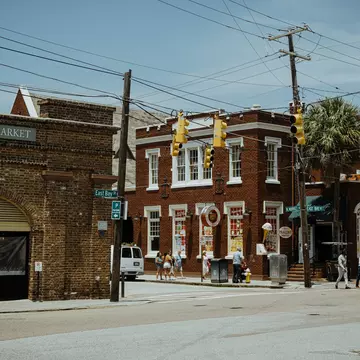 Charleston. South Carolina. USA. June 26. 2023: Historic downtown city of Charleston Street view in the historic downtown area city, Charleston city market and old style architecture , License Type: media, Download Time: 2025-01-28T18:09:50.000Z, User: adouglaslott59, Editorial: true, purchase_order: 65050 - Digital Destinations and Articles, job: future digital articles, client: future digital articles, other: Ann Douglas Lott