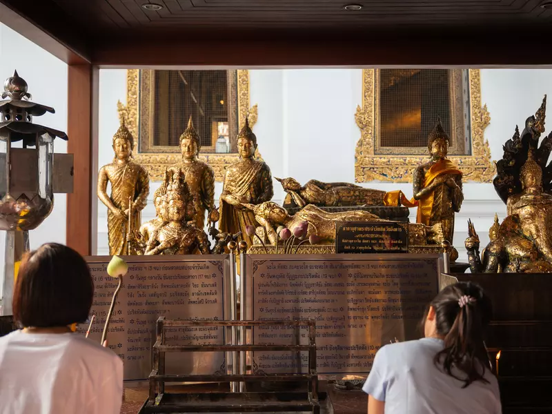 BANGKOK, THAILAND. OCTOBER 2024.
... Wat Phra Chetuphon
Athikhom Saengchai for Lonely Planet.