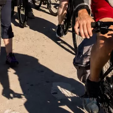 **RIGHTS MANAGED** uploaded for use on the LP app contact: liz@bikeshikes.com , info@bikeshikes.com , Bikes & Hikes LA , group of people on tour