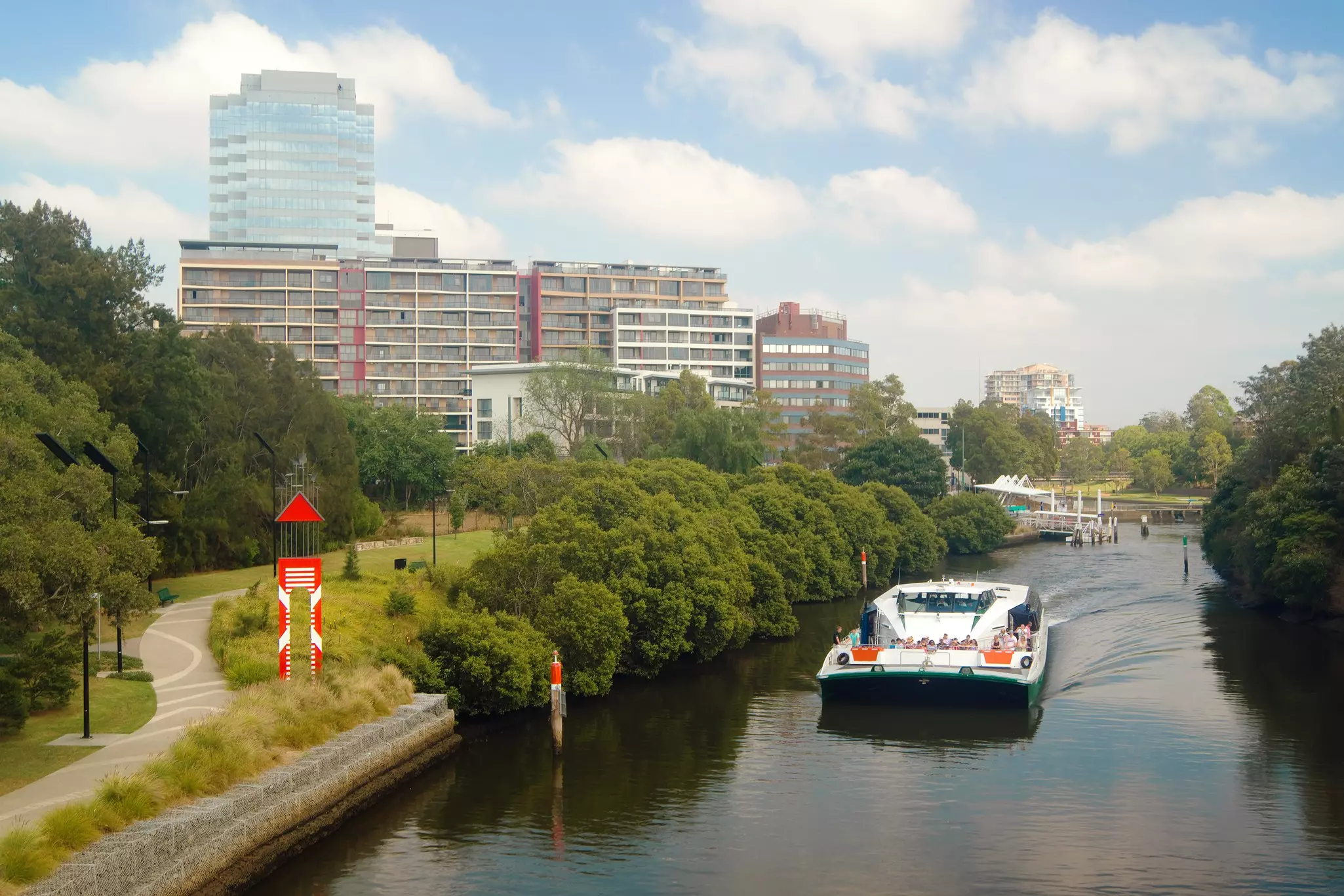 Along the Parramatta River to the west of Sydney harbor, the waterway narrows as your ferry passes by salt-marsh groves and under bridges © Kokkai Ng / iStock / Getty Images
