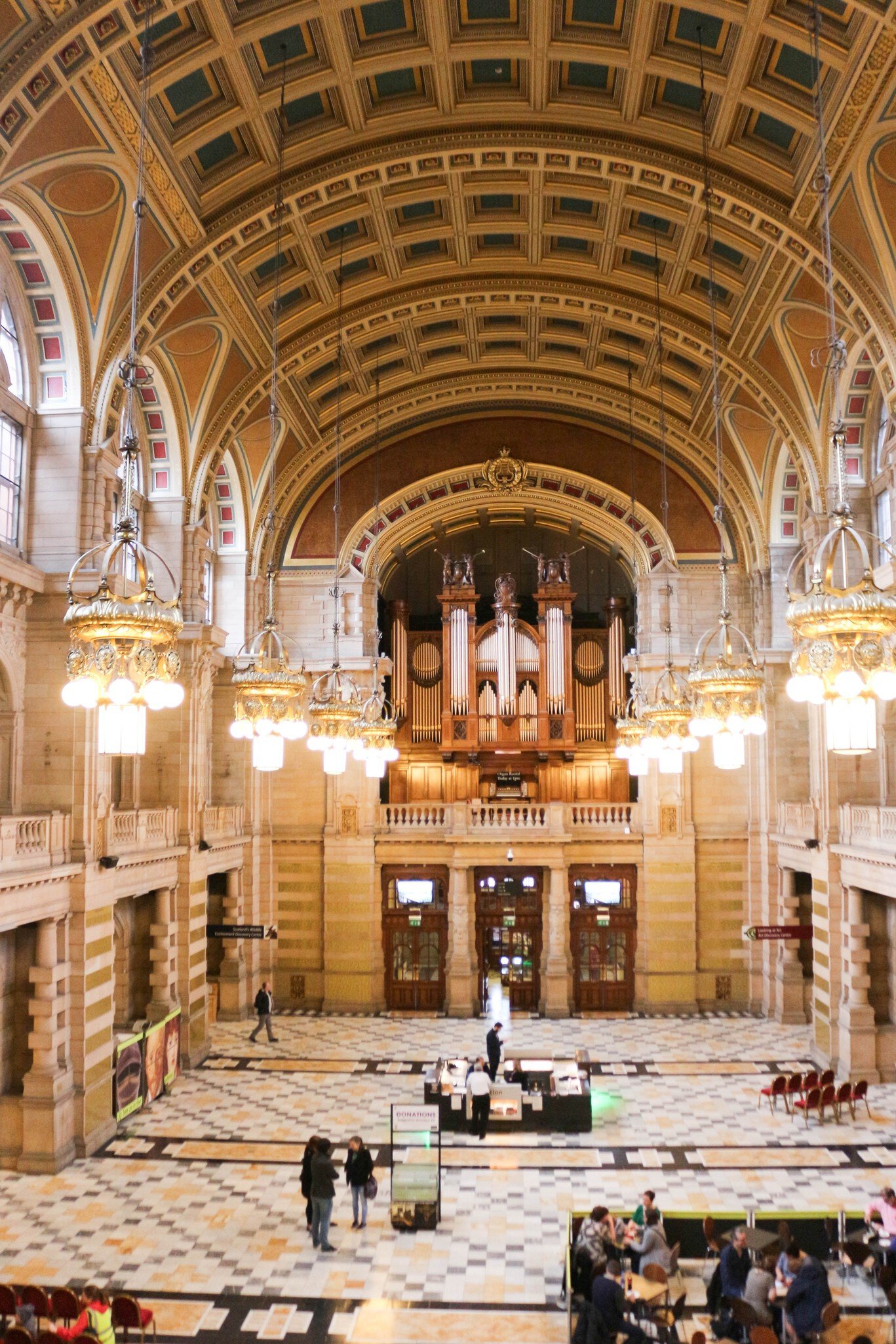 Interior hall of the Kelvingrove Art Gallery and Museum, Glasgow.