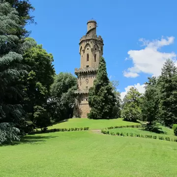 Giardino torrigiani

SOURCE: https://commons.wikimedia.org/wiki/File:Giardino_torrigiani,_torretta_16.JPG