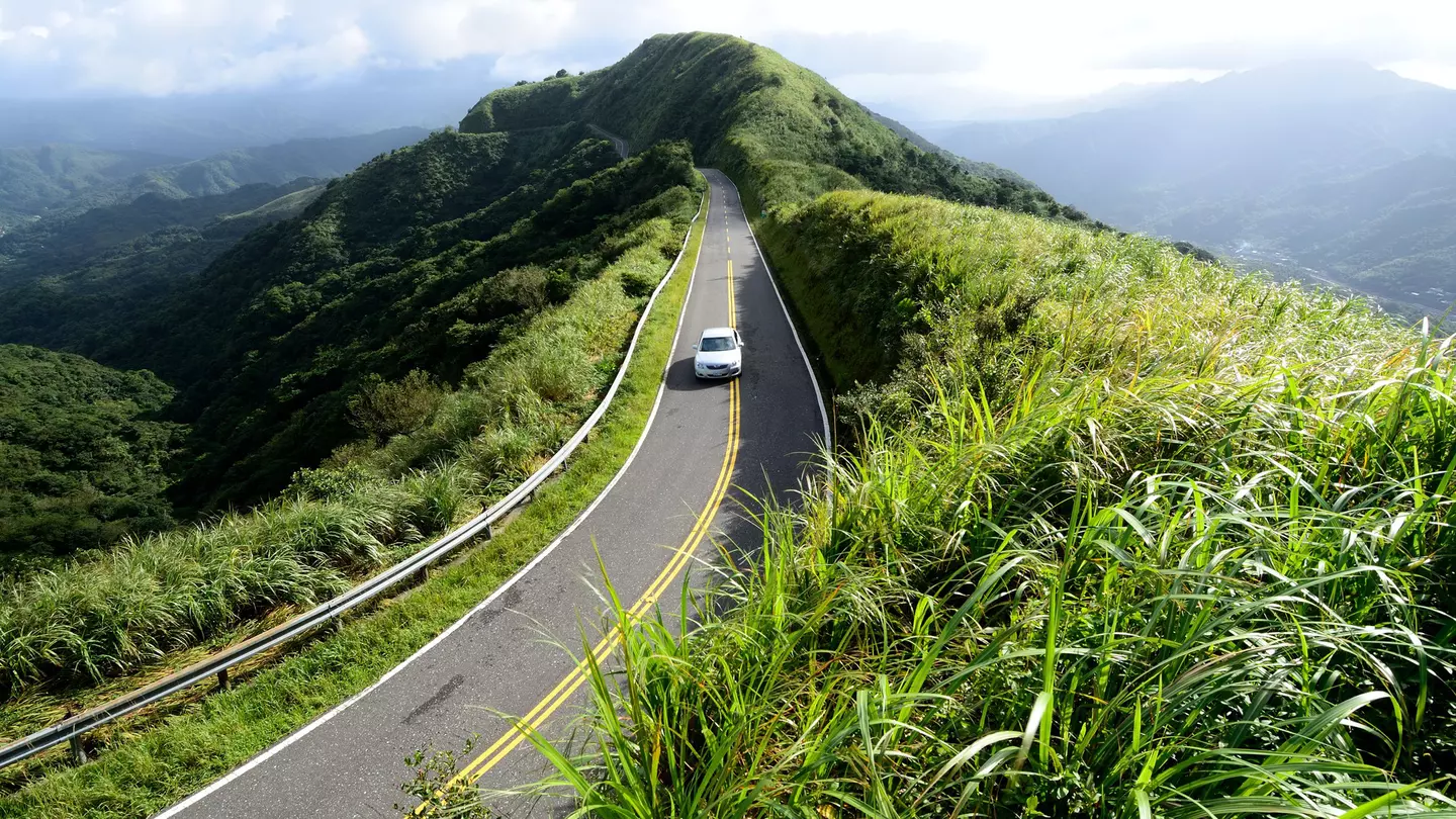 Driving is an ideal way to get off the beaten track and see Taiwan's beautiful scenery at your own pace © Maxchu / Getty Images