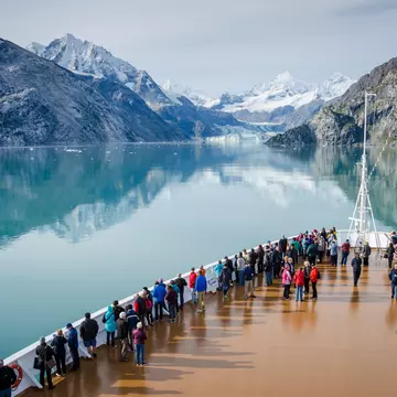 shutterstock_485070769.jpg - A cruise ship offers the opportunity to see some of Alaska's less accessible landscapes. lembi / Shutterstock