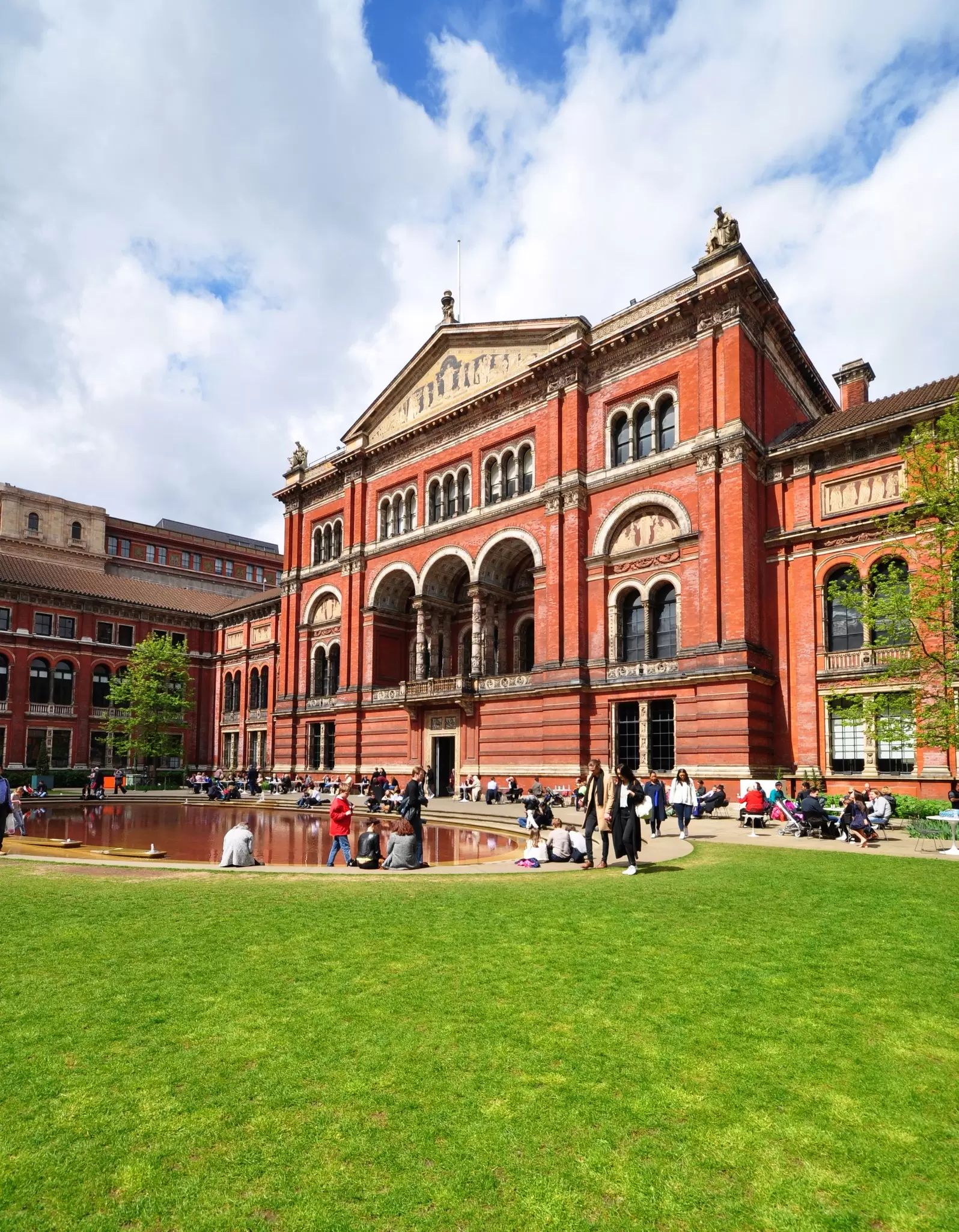 View of the John Madejski Garden at the Victoria & Albert Museum in London, UK.