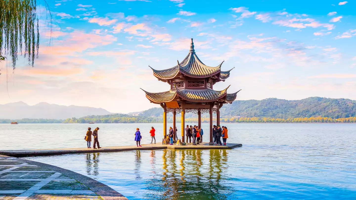 Pagoda on West Lake in Hangzhou. 4045 / Shutterstock