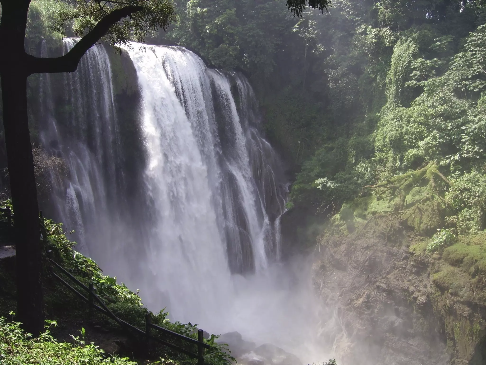 Pulhapanzak waterfall, Honduras