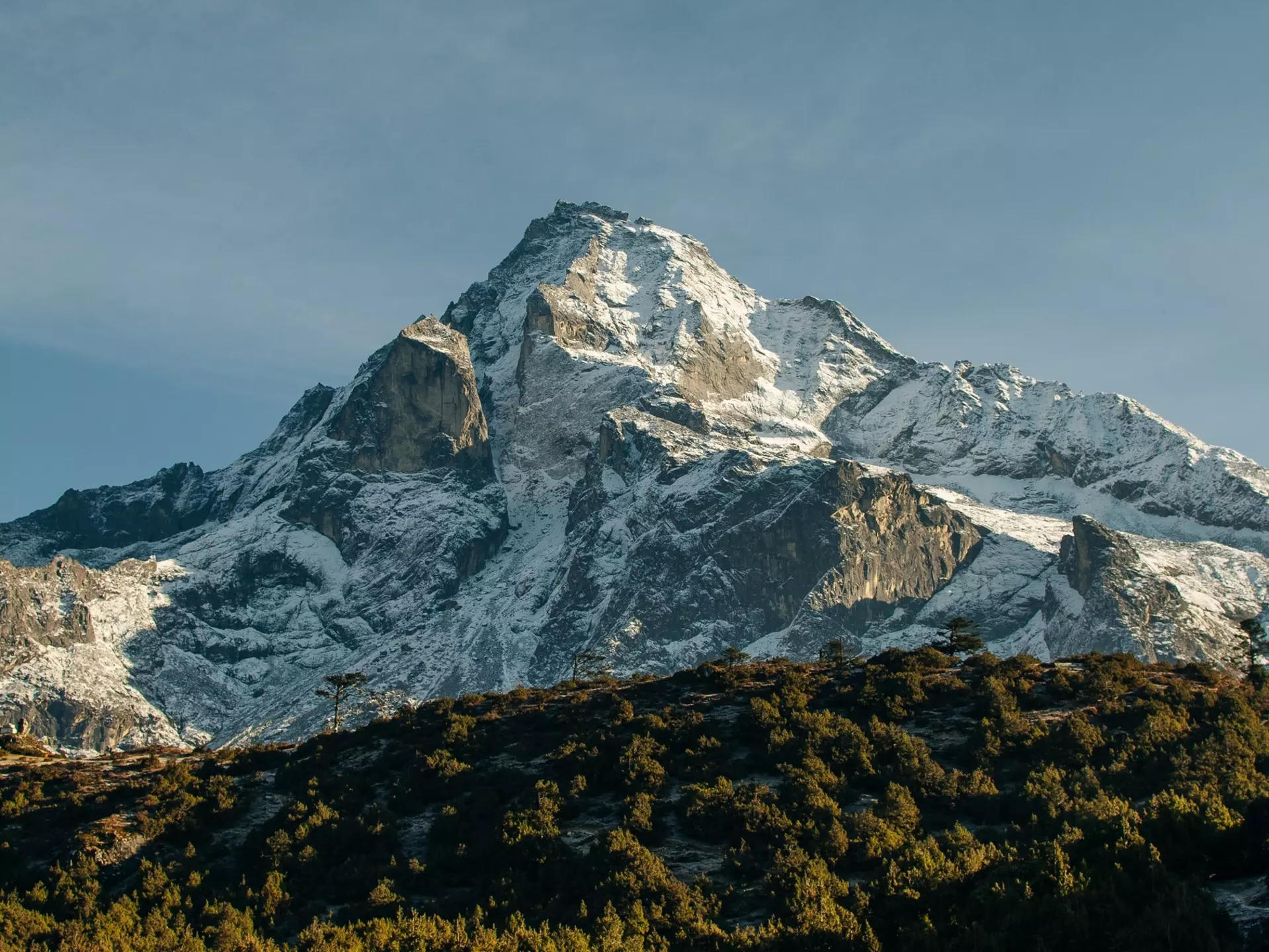 panorama view of Mount Everest massif (including Nuptse and Lhotse) and Ama Dablam from Namche Bazar, Himalayas, Nepal. High quality photo, License Type: media, Download Time: 2025-11-14T19:45:06.000Z, User: rhylton_redventures, Editorial: false, purchase_order: 65050 - Digital Destinations and Articles, job: Lonely Planet, client: dream trips, other: Rhianydd Hylton