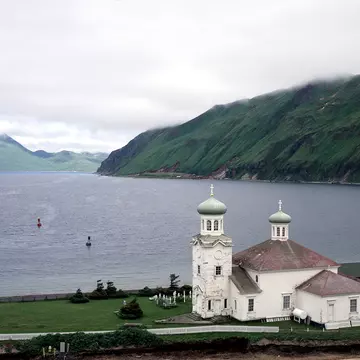 (GERMANY OUT) Aleuten : Unalaska, Dutch Harbour :Russisch-orthodoxe Kirche undErinnerungsstätte (Photo by Kanus/ullstein bild via Getty Images)