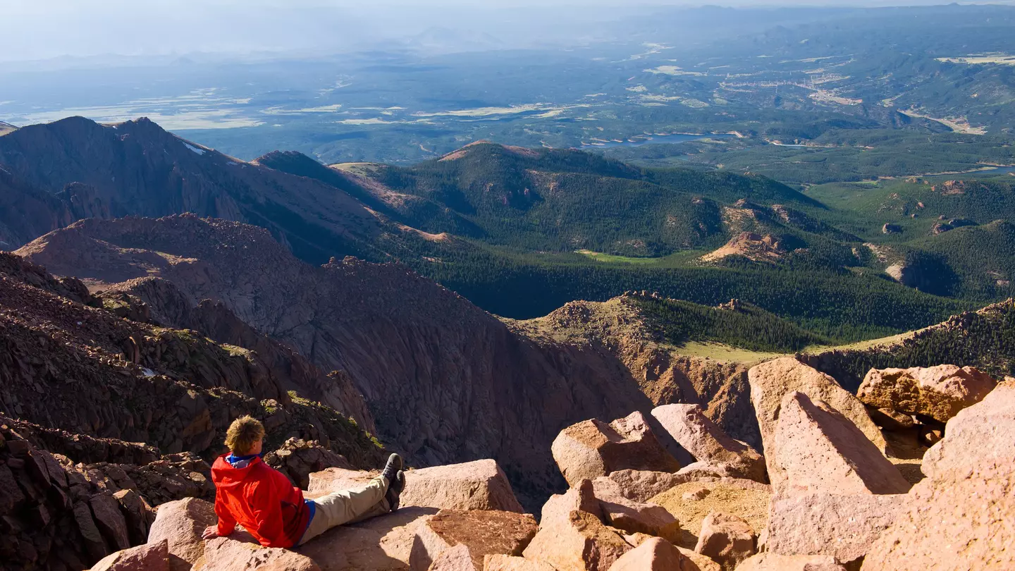 Colorado's high altitude landscapes are beautiful but it's important to be ready for the elevation before hitting the fourteeners © Adventure_photo / iStockphoto / Getty Images