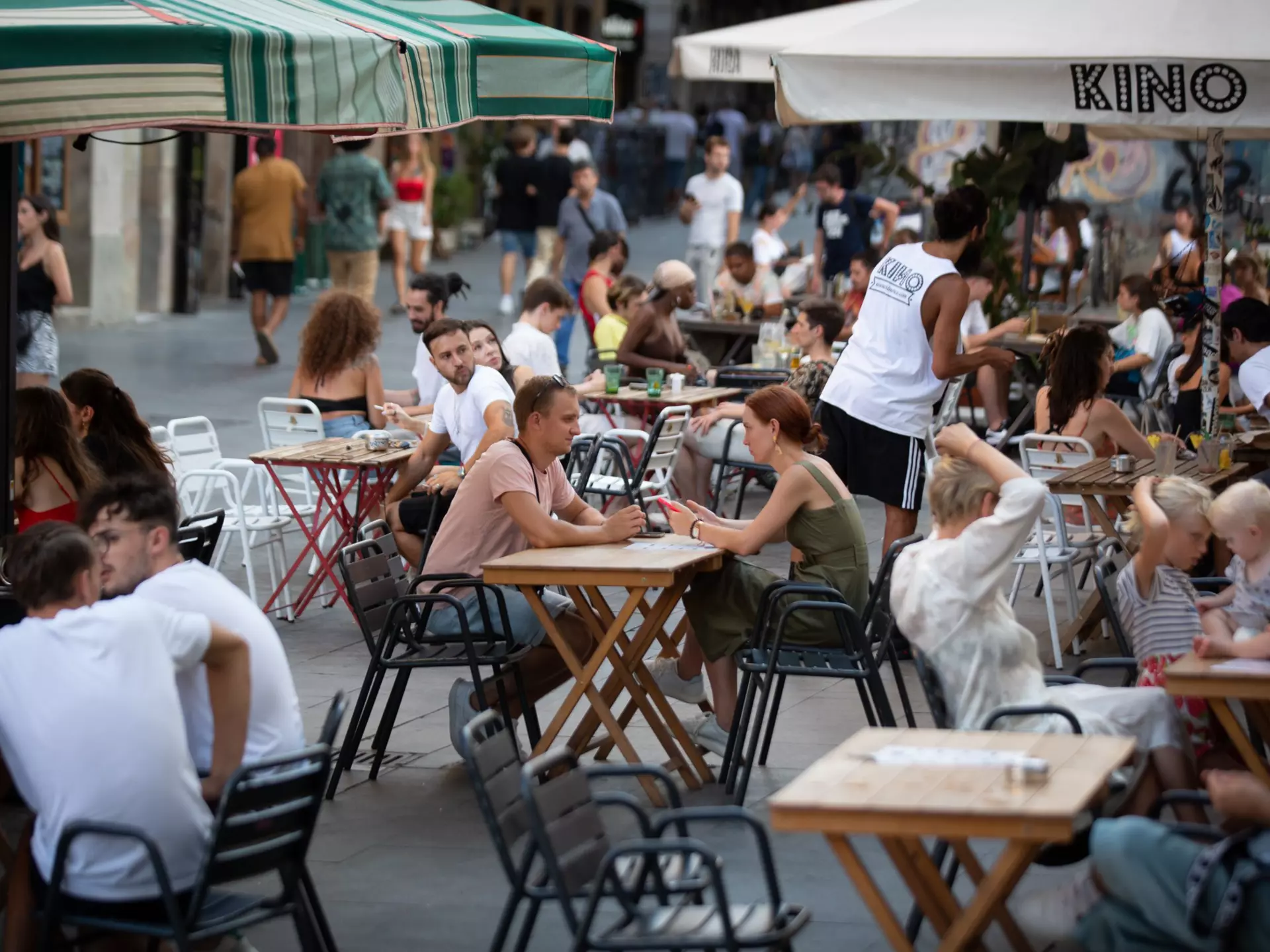 For many people, solo dining is a real treat - but has Barcelona banned the tradition? © Getty Images