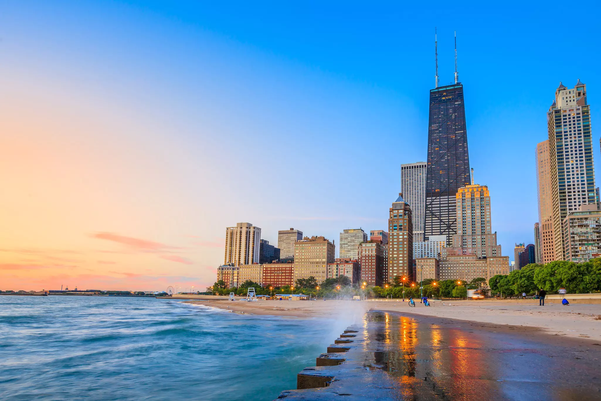 Chicago skyline from North Avenue Beach in Lincoln Park.