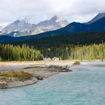Kootenay Valley with autumn leaves, Kootenay National Park, Canadian Rockies, British Columbia, Canada, License Type: media, Download Time: 2026-05-14T14:51:54.000Z, User: LP_NZhan, Editorial: false, purchase_order: 65050 - Digital Destinations and Articles, job: App Content, client: Lonely Planet App, other: Nadine Zhan