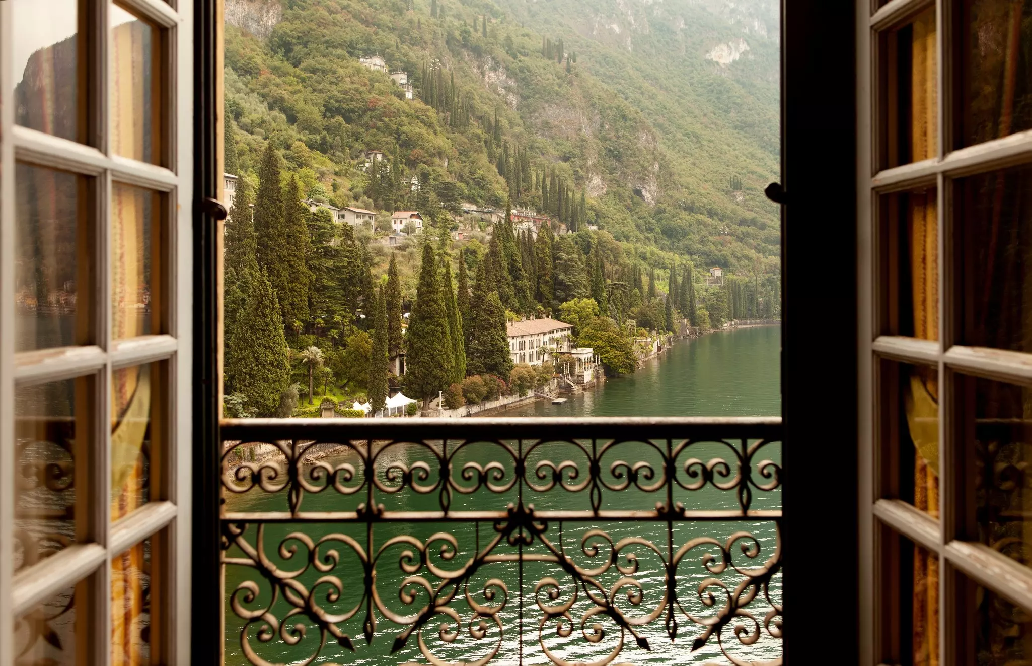 A window view of Lago di Como in Italy. zxvisual/Shutterstock