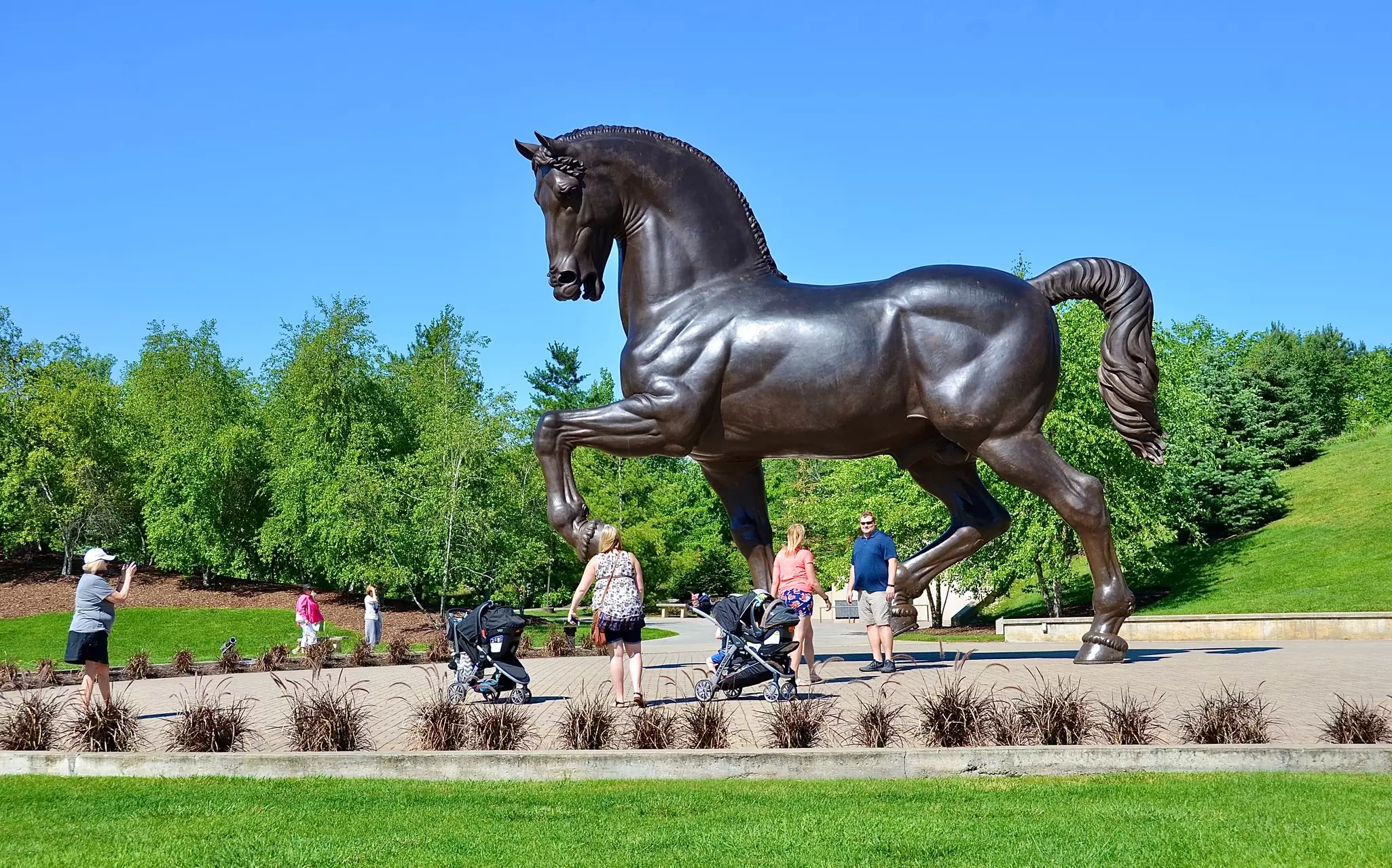 In general Grand Rapids' Frederik Meijer Gardens & Sculpture Park is a lively place for kids to meander freely © PQK / Shutterstock