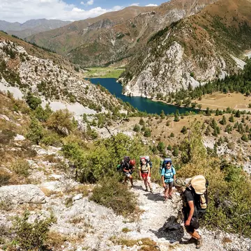 Hiking in Kyrgyzstan is thrilling – and not just for advanced trekkers. These seven ideas appeal to walkers of all levels. Shutterstock