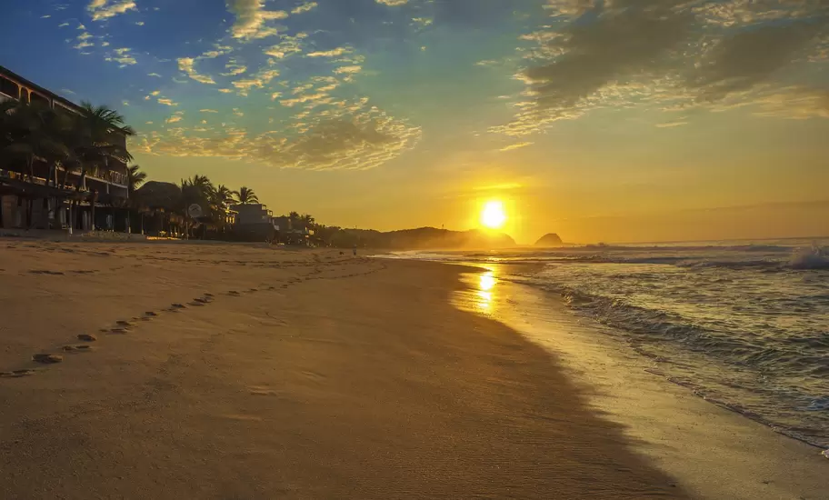 Zipolite beach at sunrise, Mexico