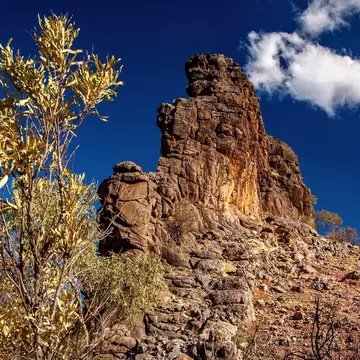 Corroboree Rock in the East MacDonnell Ranges east of Alice Springs, a dolomite formation and indigenous site sacred to the Arrente people. East MacDonnell Ranges, Northern Territory, Australia.