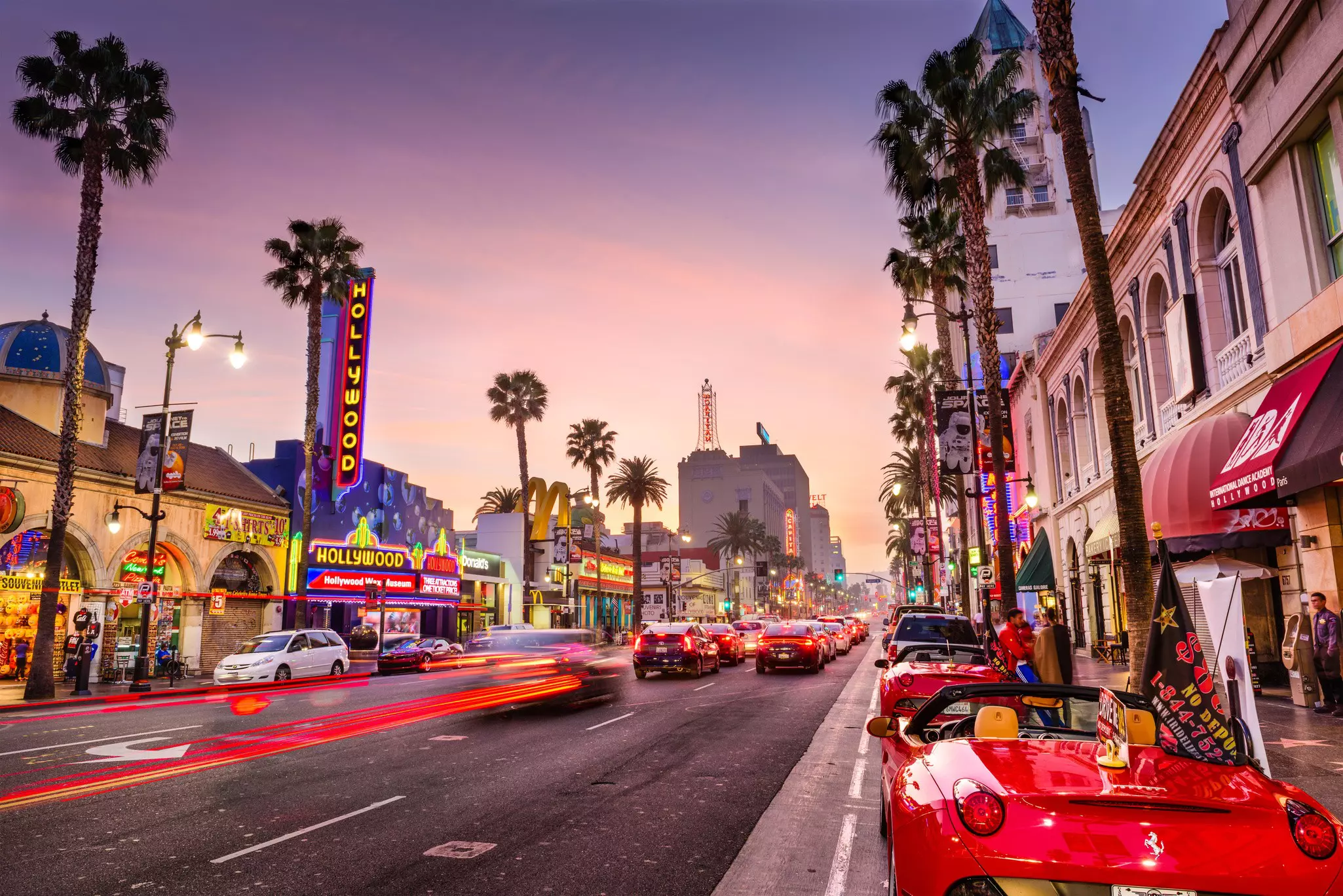 Between the traffic and parking, driving in Los Angeles is not for the faint-hearted © Sean Pavone / Shutterstock