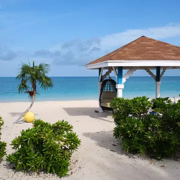 A cabana by the beach on Cat Island. Alexander Howard/Lonely Planet