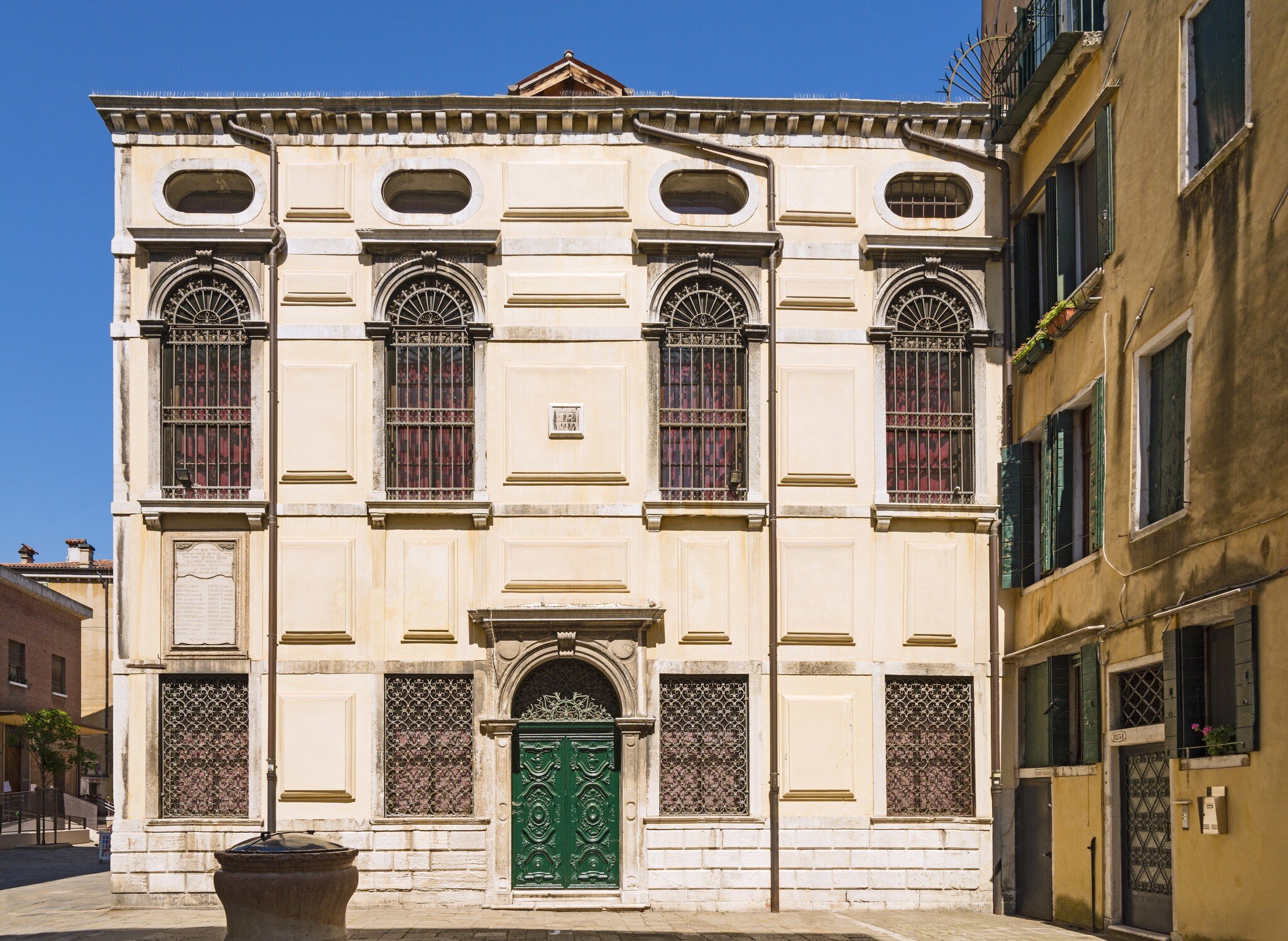 Schola levantina Facciata