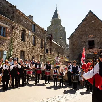 Traditional singing and dancing are at the heart of Breton culture. Elena Dijour / Shutterstock