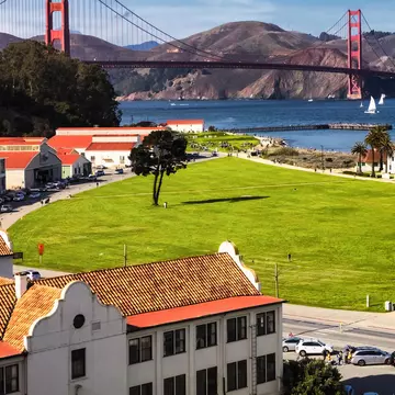 The Golden Gate Bridge in San Francisco bay and Crissy Field  License Type: media  Download Time: 2023-05-20T06:36:25.000Z  User: claramonitto  Is Editorial: No  purchase_order: