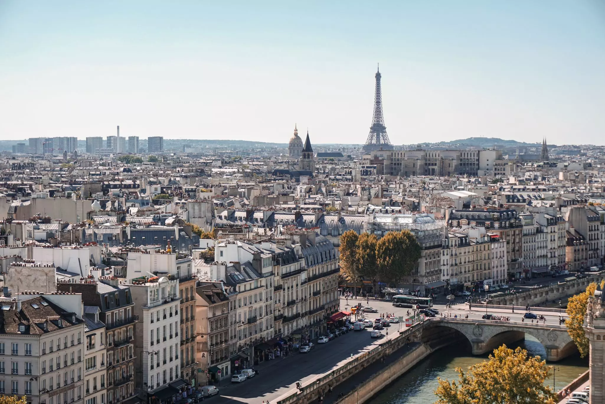 New “Paris by Emily” trips are now available to book © Netflix / Paramount
