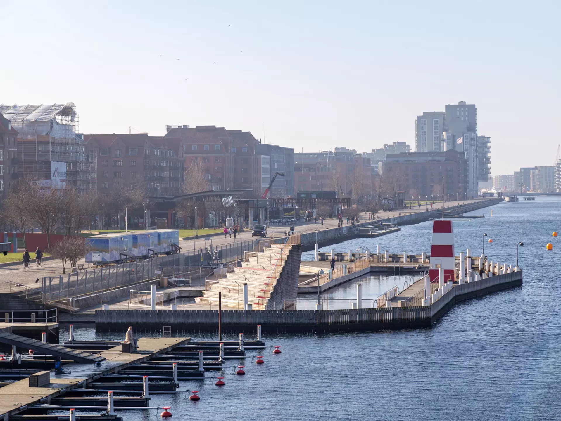 The harbour bath at Islands Brygge, Copenhagen ©Oliver Foerstner/Shutterstock