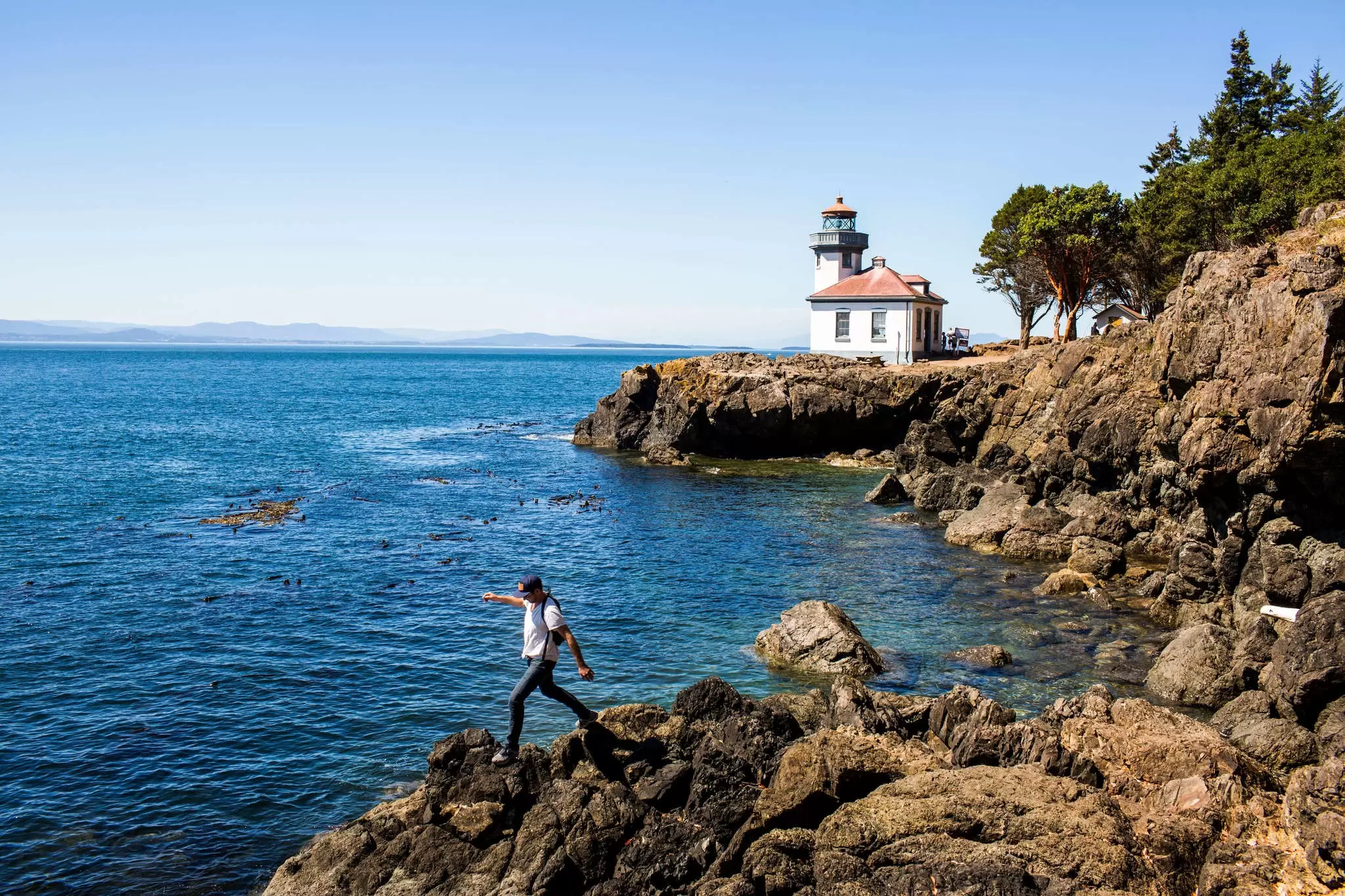 Hiking trail through the San Juan Islands, Washington