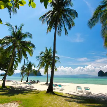Tropical island paradise in Thailand. jaturunp / Getty Images