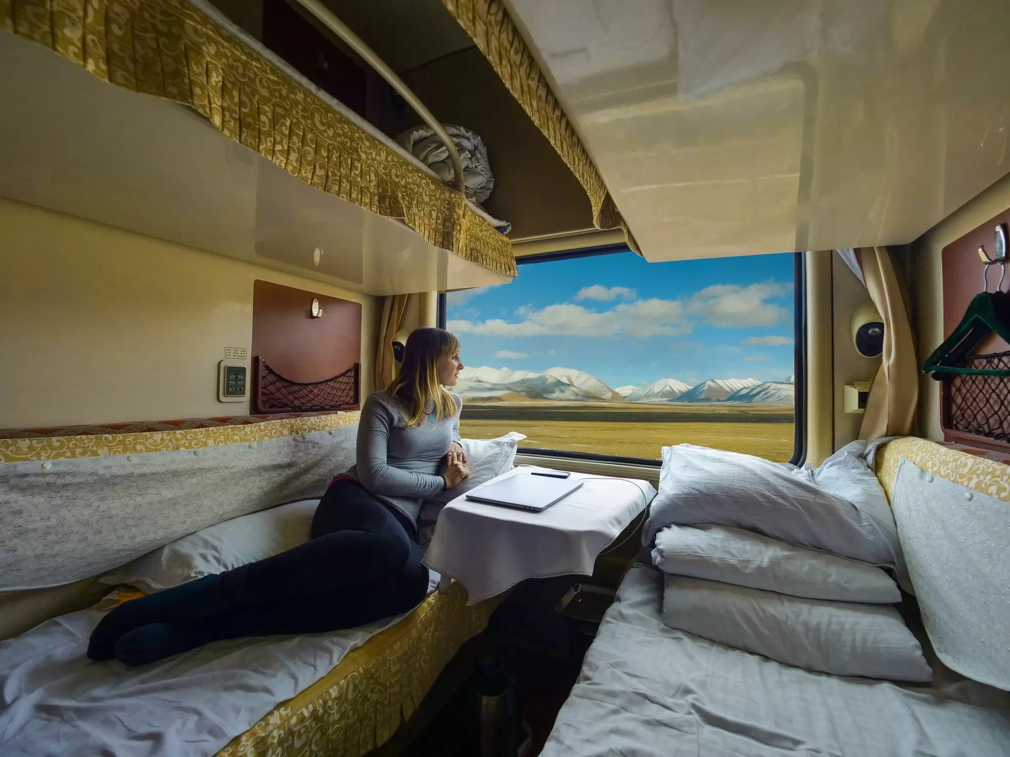 Get ready for a night train journey with this guide to sleeper services © helivideo / Getty Images
