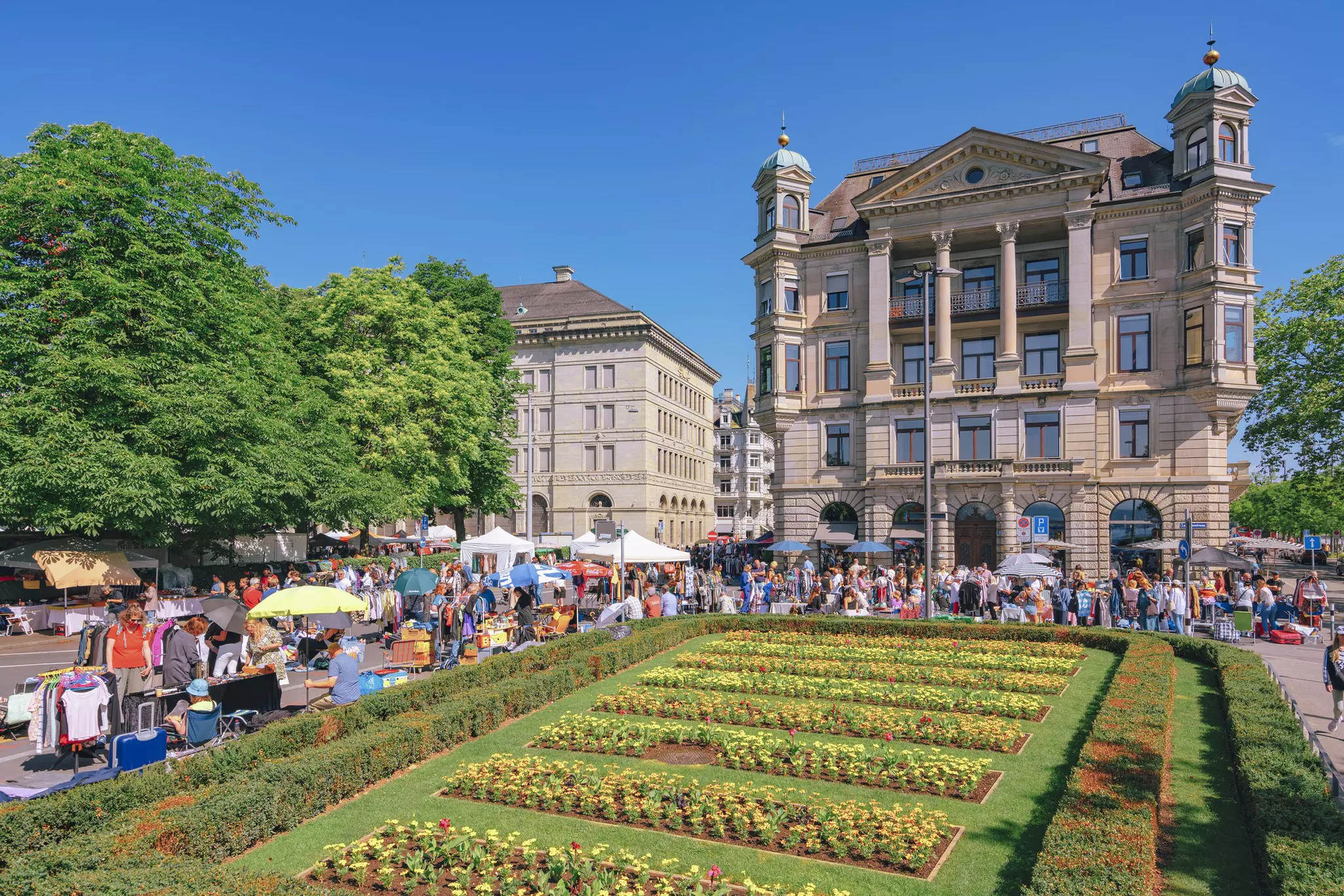 One of Zürich's markets might have a bargain just for you © pawel.gaul / Getty Images